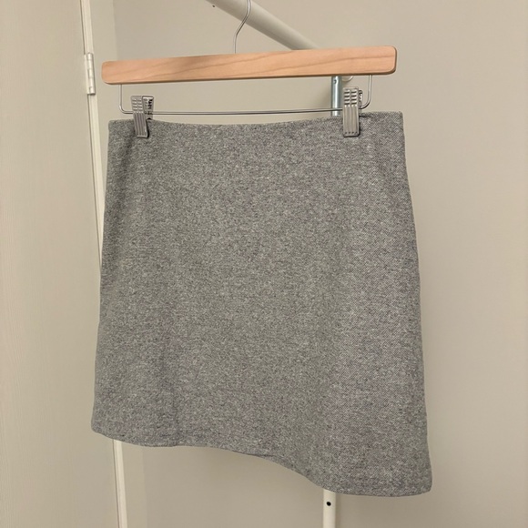 Aritzia Wilfred Mini Skirt - Size 8 - Picture 2 of 11